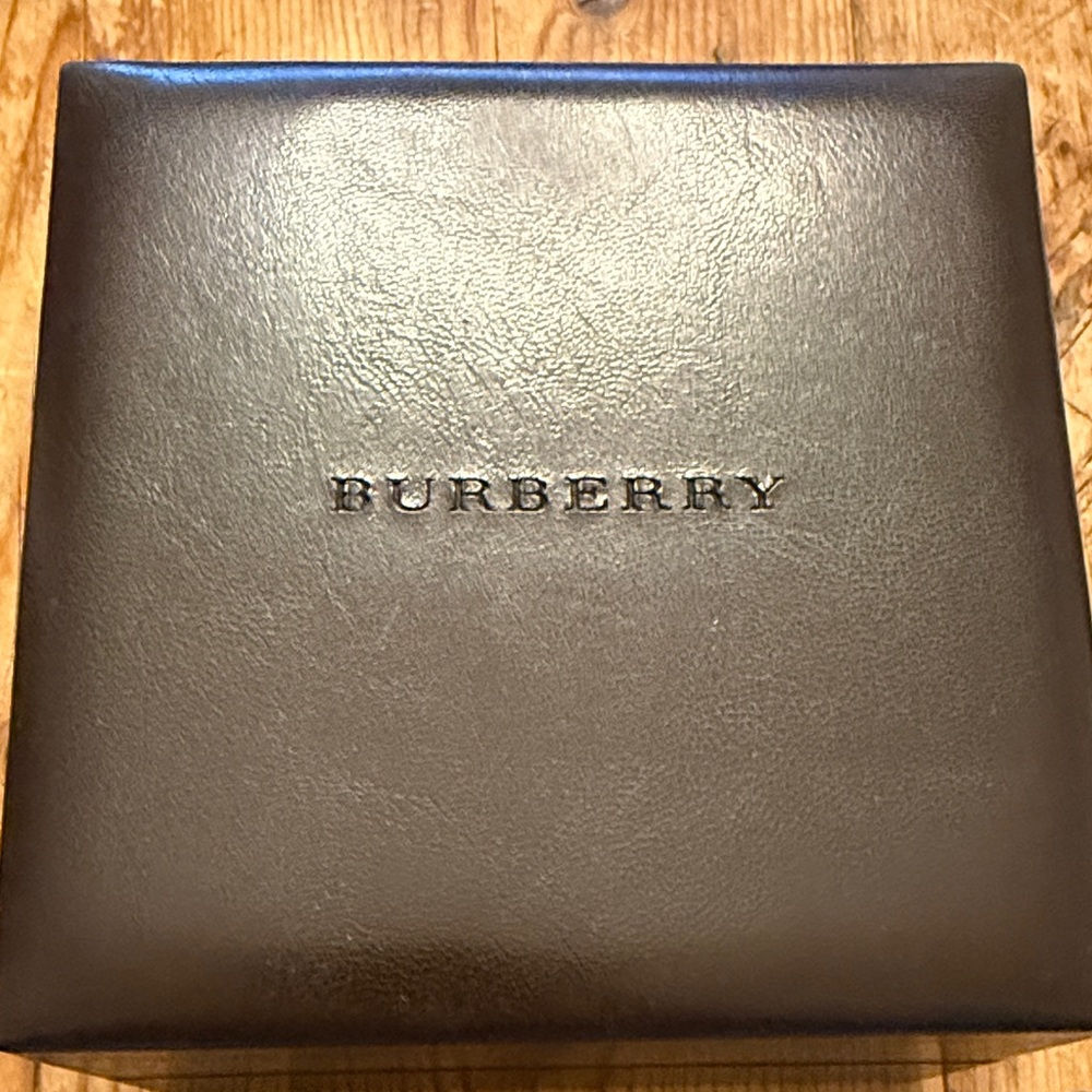 Burberry watch box
